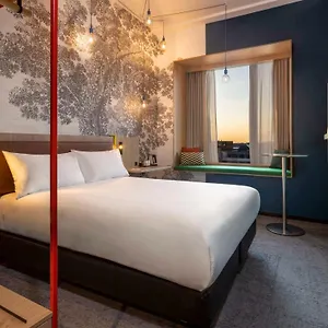 ibis-styles-orestad.copenhagenhotelselect.com/